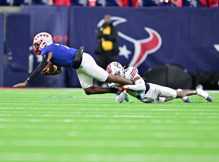 atascocita lamar football texas high school playoff regional semifinal tom dendy 2023 TIM_8745